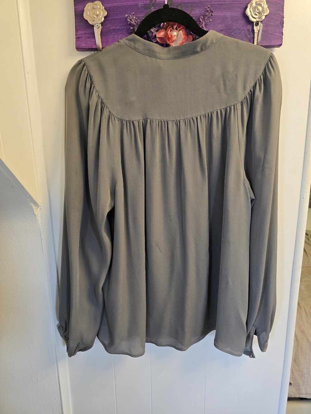 GO BY GO SILK "Swashbuckler" Washable Silk Blouse NWT Medium - Picture 4 of 7
